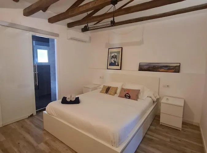 Dos Torres Rivendel - Vistas A La Basilica Del Pilar Apartament *